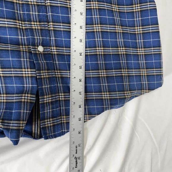 Wrangler Blue Plaid Casual Button Down Shirt - Picture 11 of 11